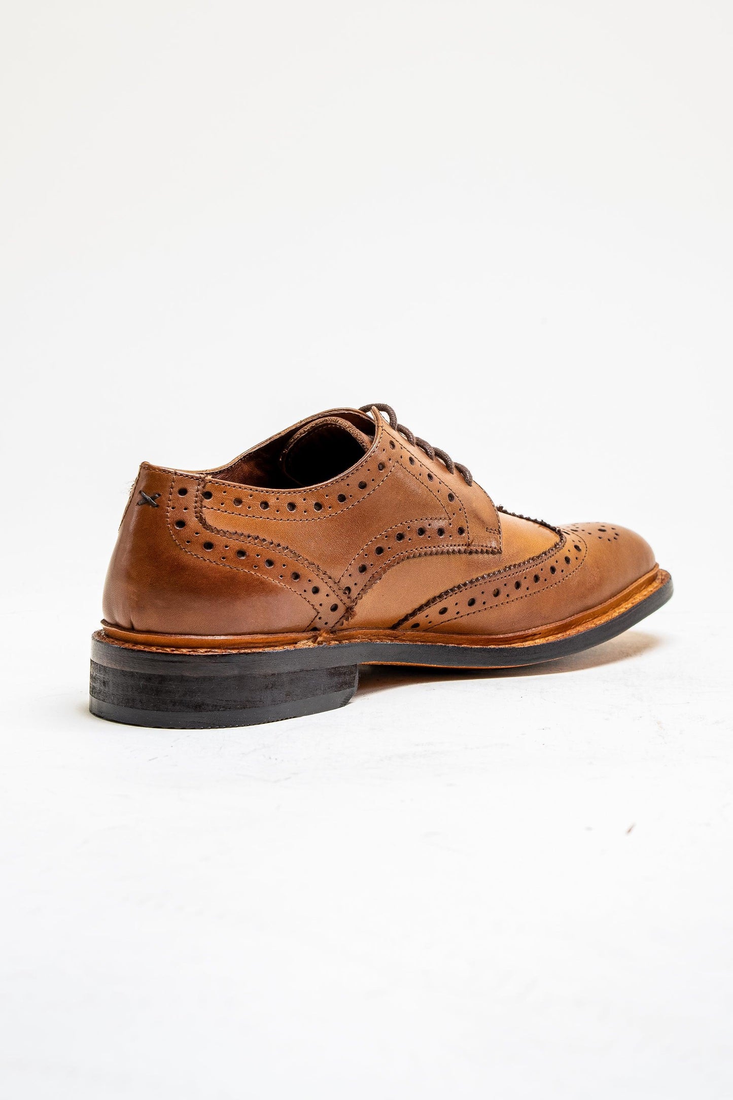 Merton Shoes Tan - divinusestablishment